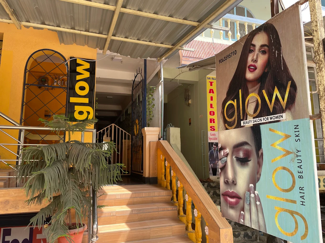 Glow beauty salon